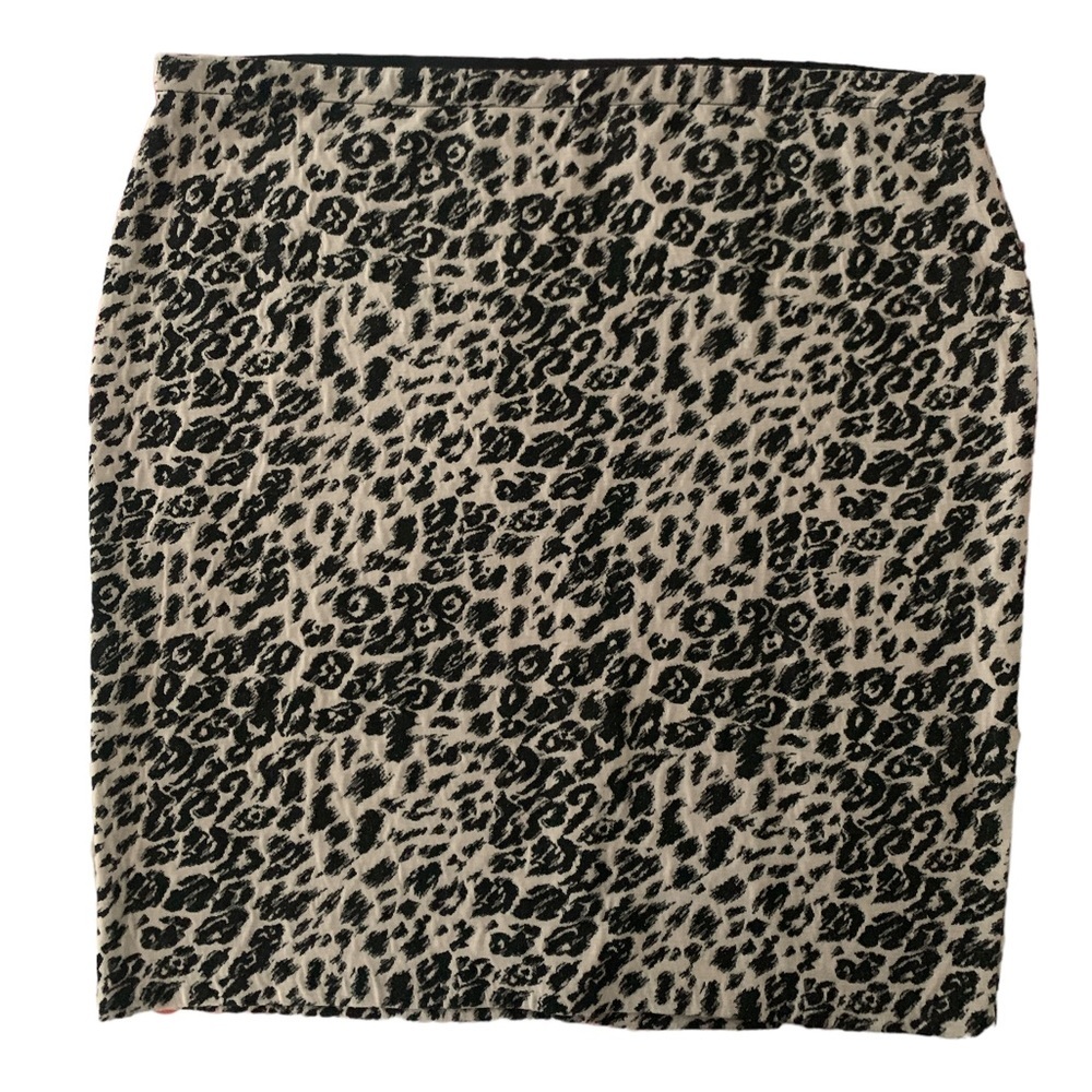 Vince Camuto Leopard Print Straight Pencil Skirt